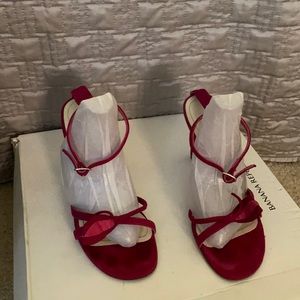 Banana republic fuchsia suede heeled sandal 6